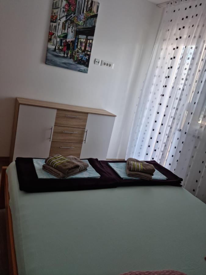 Appartments D&D Peroj Ngoại thất bức ảnh