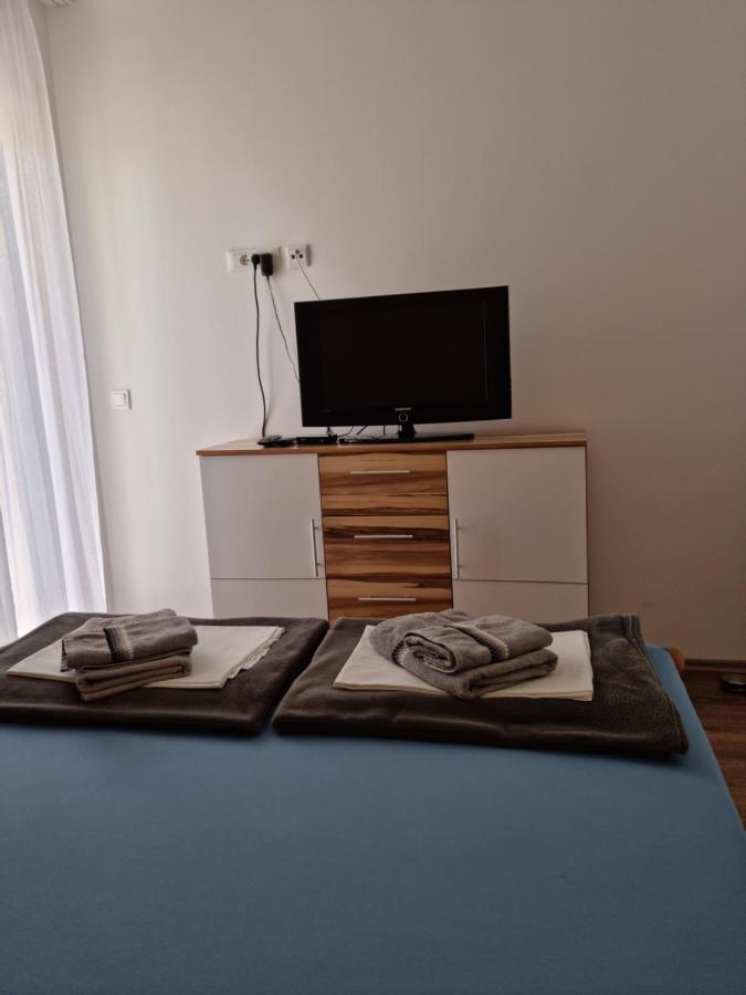 Appartments D&D Peroj Ngoại thất bức ảnh